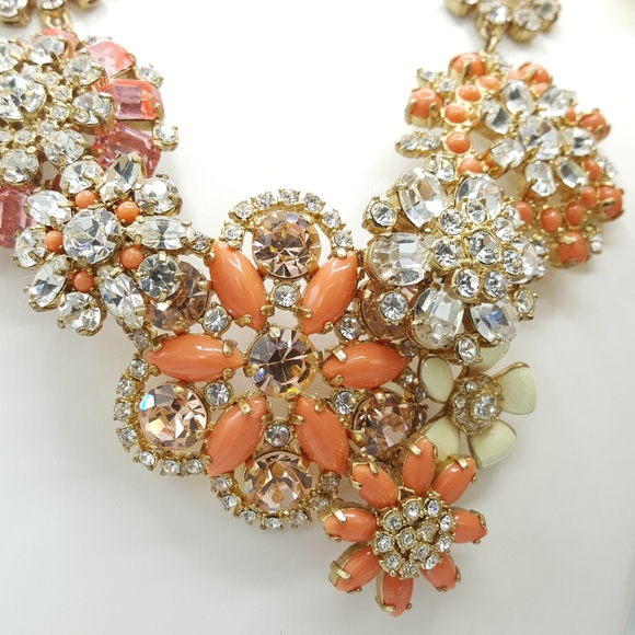 ✅J. Crew Coral Floral Lattice Statement Necklace - Picture 5 of 8